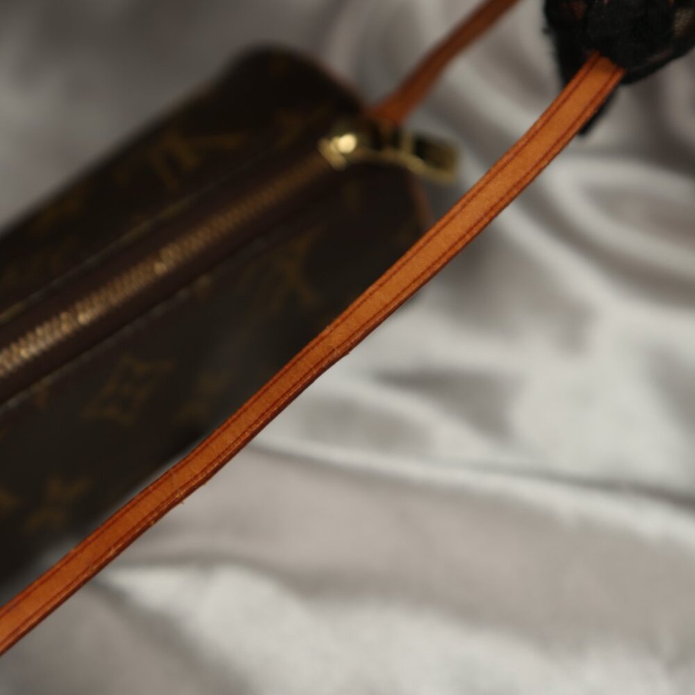 Louis Vuitton Mini Papillon Bag - Picture 9 of 14